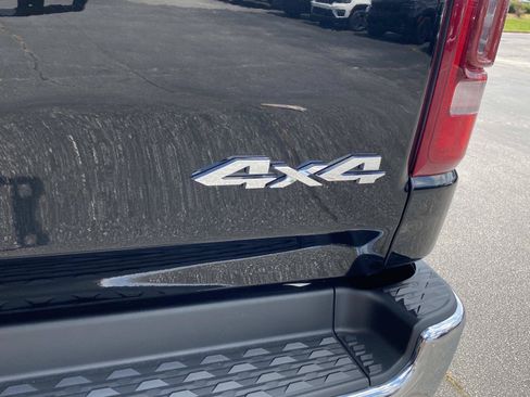 Used 2023 RAM 1500 Laramie AWD/4WD image 6