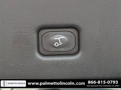 Certified 2023 Lincoln Nautilus Reserve w/ Equipment Group 201A image 14