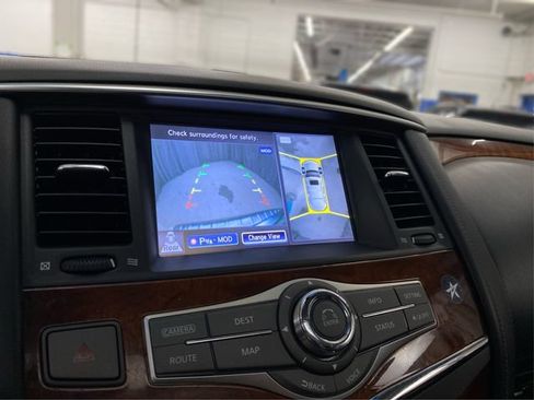 Used 2017 INFINITI QX80 4WD image 32