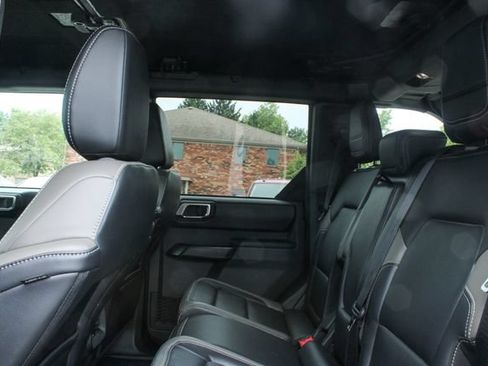 Used 2025 Ford Bronco Outer Banks AWD/4WD image 30
