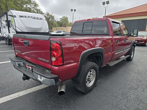 Used 2005 Chevrolet Silverado 2500 LS w/ Heavy-Duty Power Package image 8