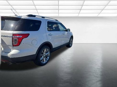 Used 2014 Ford Explorer Limited w/ Equipment Group 301A FWD image 7