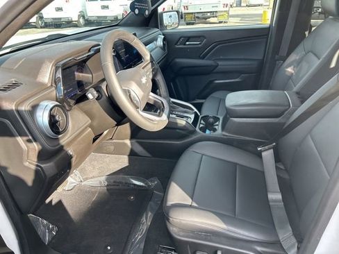 Certified 2024 Chevrolet Colorado LT w/ LT Convenience Package III image 6