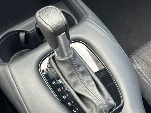 Certified 2025 Honda HR-V LX image 23