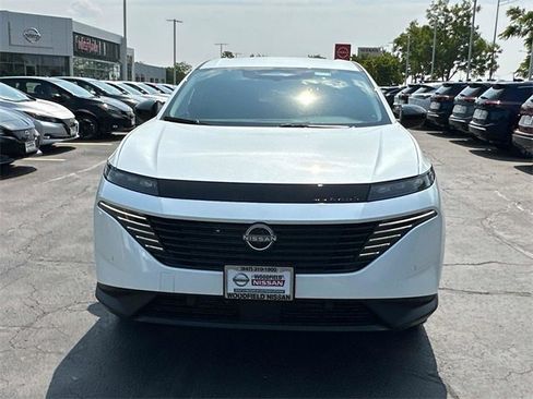 New 2025 Nissan Murano SV image 2