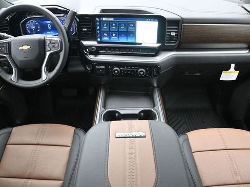 New 2026 Chevrolet Silverado 2500 High Country w/ High Country Premium Package AWD/4WD image 22
