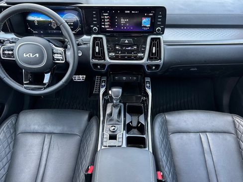 Used 2023 Kia Sorento SX AWD/4WD image 15