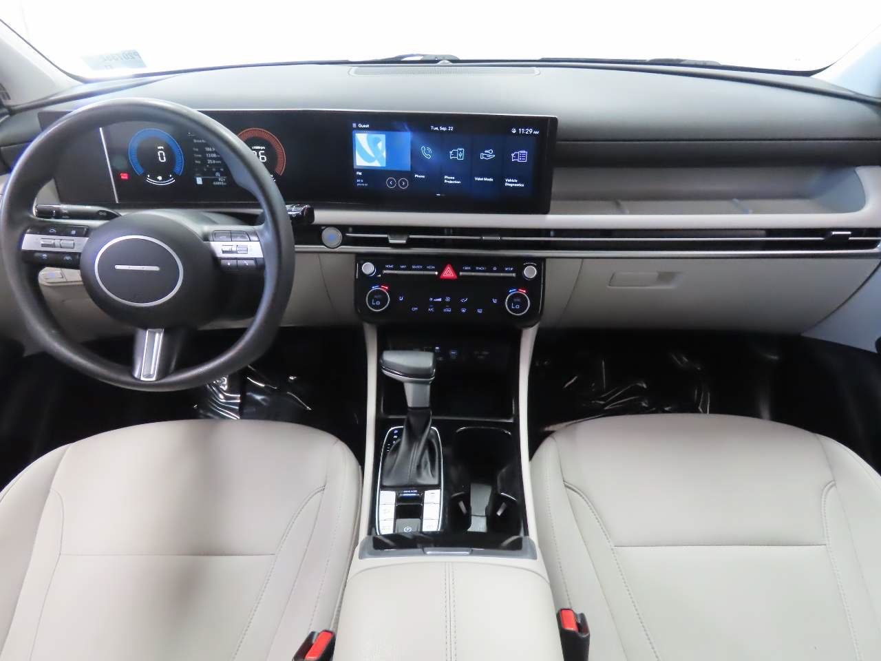Used 2025 Hyundai Tucson SEL FWD image 14