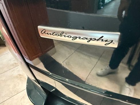 Used 2019 Land Rover Range Rover Long Wheelbase Autobiography image 20