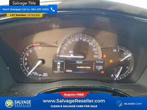 Used 2017 Cadillac XT5 FWD image 12