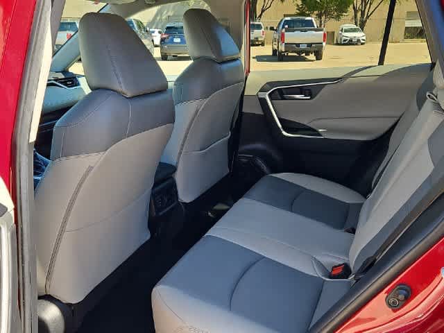 Used 2021 Toyota RAV4 XLE Premium FWD image 17