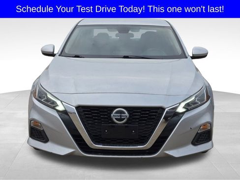 Used 2022 Nissan Altima 2.5 SV image 7