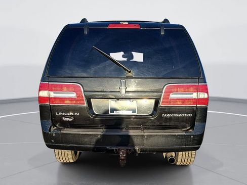 Used 2011 Lincoln Navigator L 4WD image 5