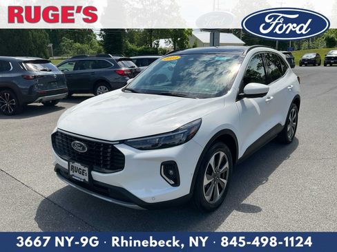 Certified 2023 Ford Escape Platinum w/ Premium Technology Package AWD/4WD image 4