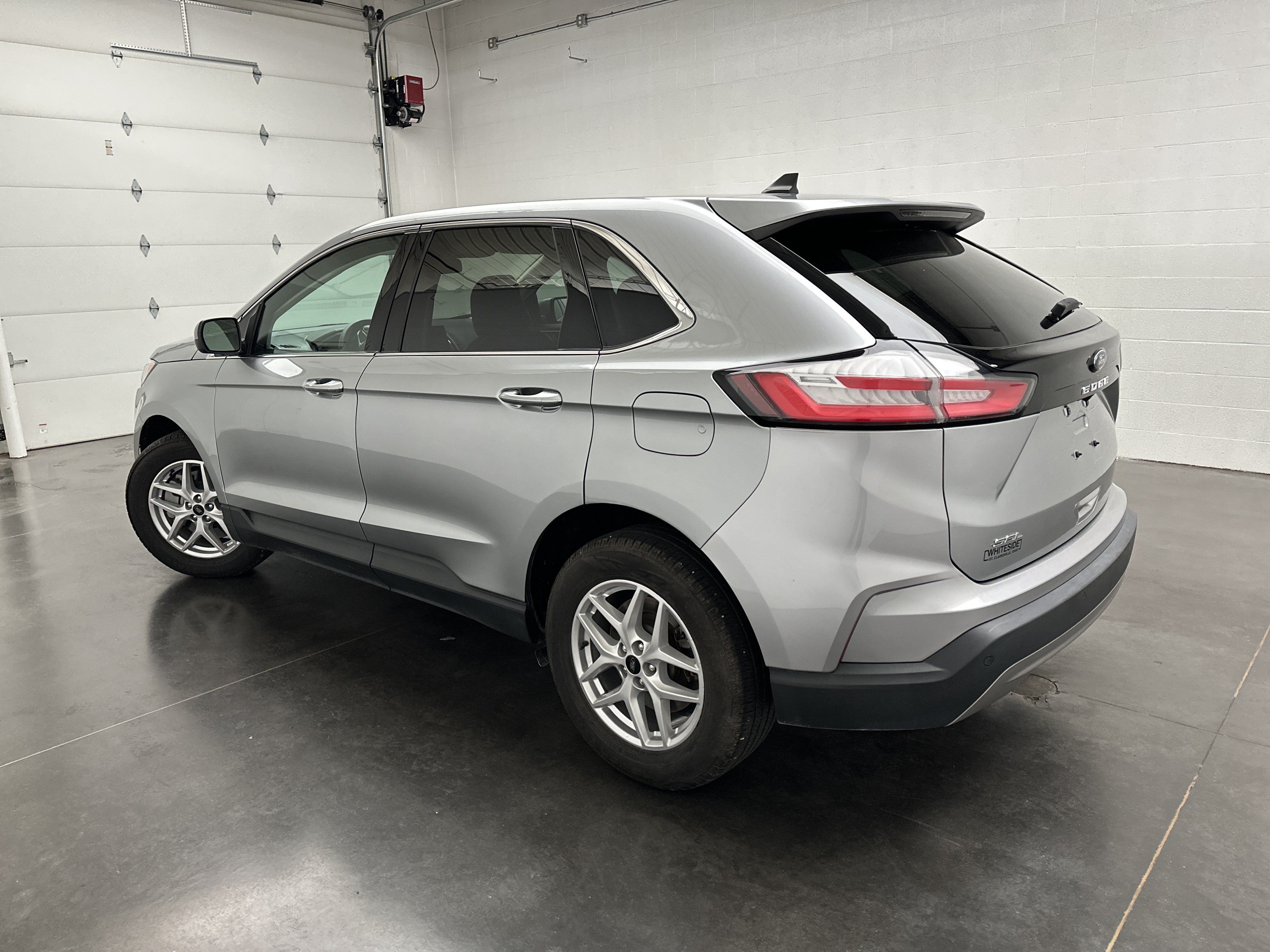 Used 2024 Ford Edge SEL AWD/4WD image 7