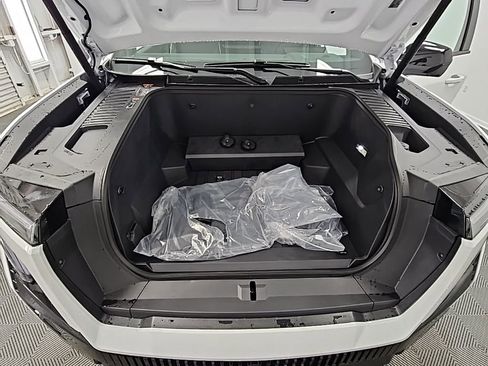 New 2026 GMC Sierra EV Elevation image 39