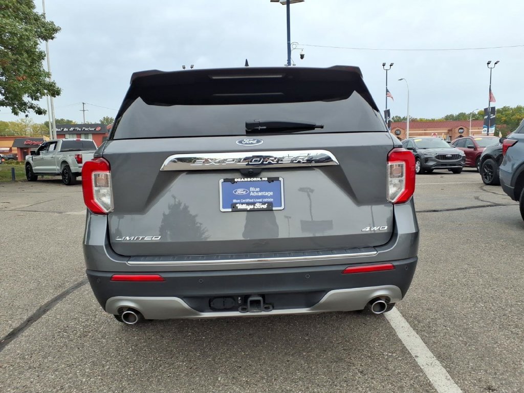 Certified 2022 Ford Explorer Limited w/ Equipment Group 301A AWD/4WD image 8