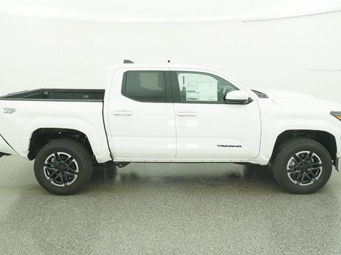 New 2026 Toyota Tacoma TRD Sport image 41