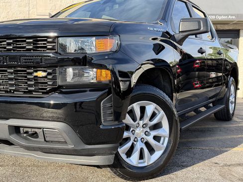 Used 2021 Chevrolet Silverado 1500 Custom AWD/4WD image 3