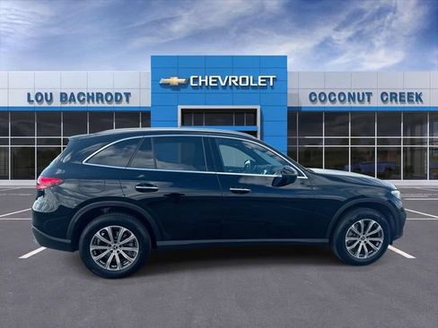 Used 2023 Mercedes-Benz GLC 300 image 9