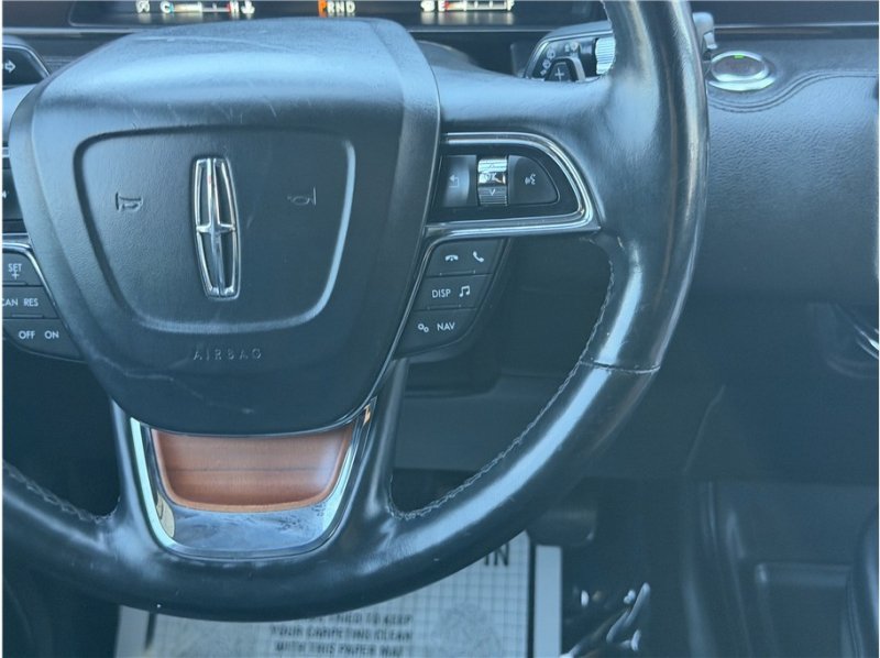 Used 2019 Lincoln Navigator Select RWD image 40