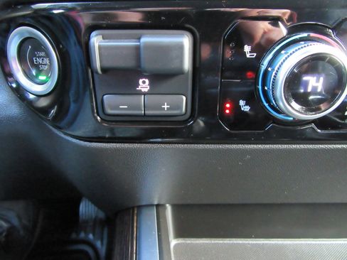 Used 2022 GMC Sierra 1500 Elevation image 47