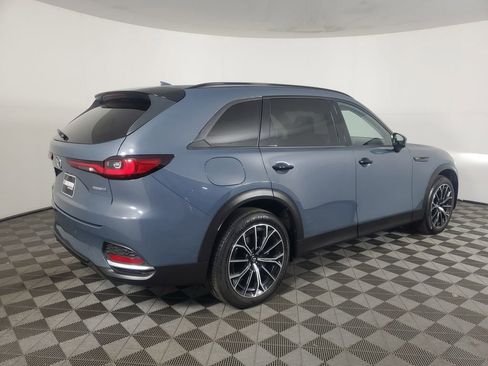 Used 2025 MAZDA CX-70 Plug-In Hybrid w/ Premium Pkg image 4