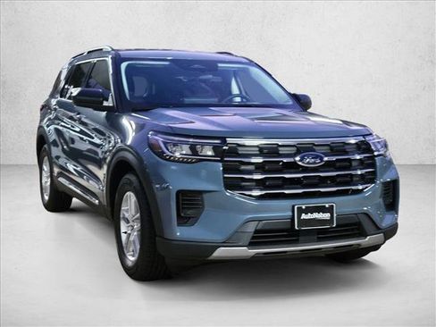New 2025 Ford Explorer Active image 7