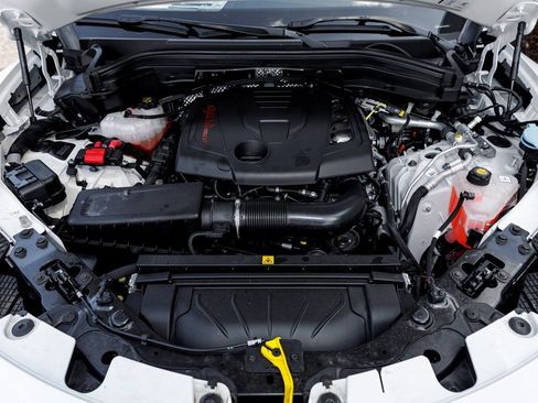 New 2025 Alfa Romeo Stelvio Sprint w/ Convenience Package image 38