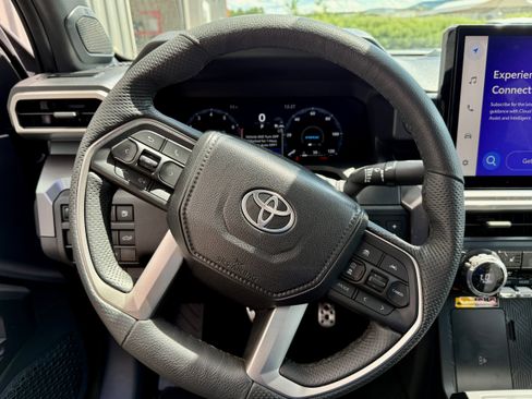 Certified 2025 Toyota Tacoma TRD Sport w/ TRD Sport Premium Package AWD/4WD image 28