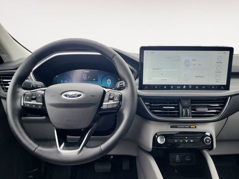 Used 2024 Ford Escape SE w/ PHEV Premium Package image 14