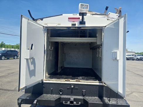 Used 2015 Chevrolet Silverado 3500 W/T RWD image 9