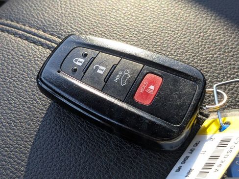 Used 2021 Toyota RAV4 TRD Off-Road w/ TRD Off-Road Weather Package image 28