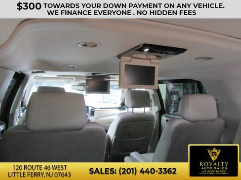Used 2015 GMC Yukon XL Denali w/ Premium Package image 9