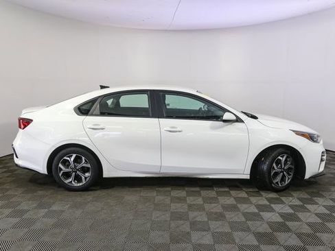 Used 2020 Kia Forte LXS FWD image 12