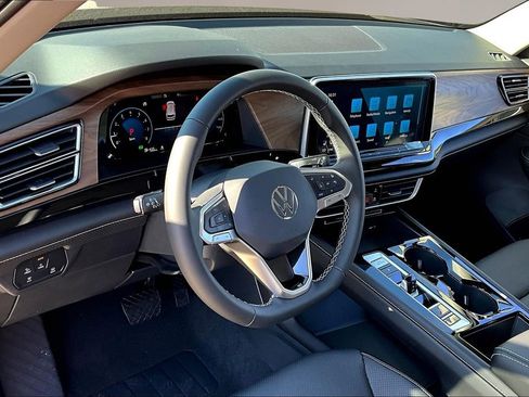 Used 2026 Volkswagen Atlas SE AWD/4WD image 7