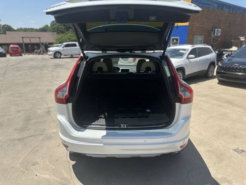Used 2016 Volvo XC60 T5 Premier w/ Proximity Package FWD image 30