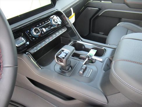 New 2026 GMC Sierra 1500 AT4X AWD/4WD image 19
