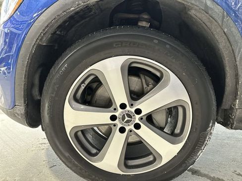 Used 2023 Mercedes-Benz GLC 300 4MATIC Coupe image 21