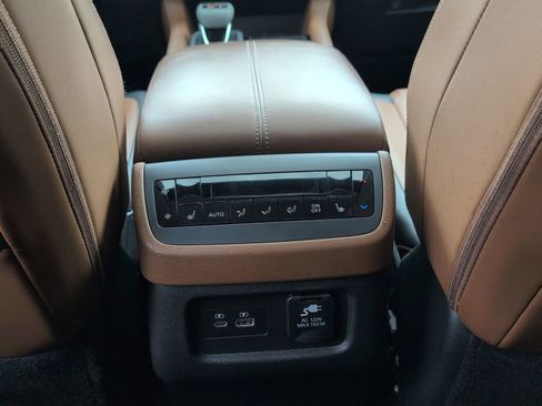 Used 2024 Nissan Pathfinder Platinum w/ Cargo Package FWD image 28