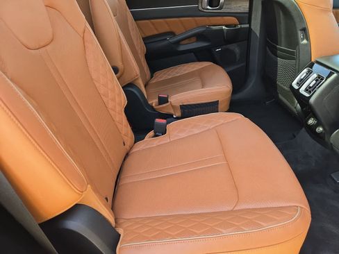 Used 2021 Kia Sorento SX Prestige image 19