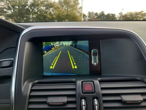 Used 2017 Volvo XC60 T6 Inscription w/ Preferred Option Package image 22