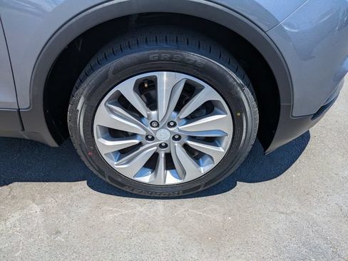 Used 2020 Buick Encore Preferred FWD image 12
