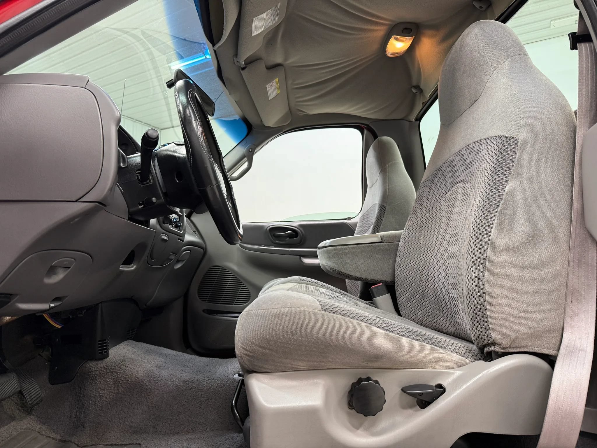 Used 1999 Ford F150 4x4 Regular Cab image 14