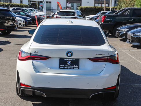 Certified 2023 BMW i4 eDrive35 w/ Premium Package RWD image 9