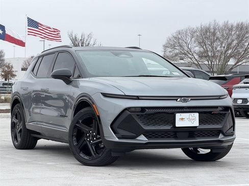 New 2026 Chevrolet Equinox EV RS image 2