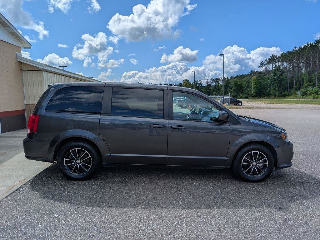 Used 2019 Dodge Grand Caravan GT FWD image 4