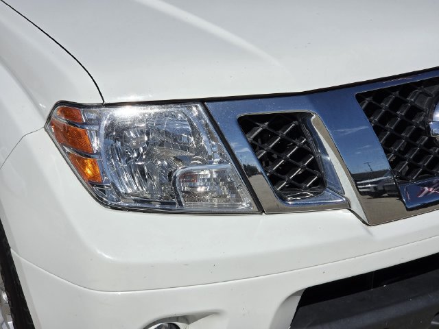 Used 2016 Nissan Frontier SV w/ SV Value Truck Package RWD image 11