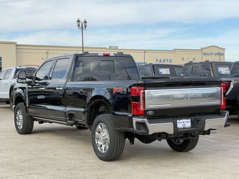 New 2025 Ford F350 King Ranch w/ Chrome Package image 38