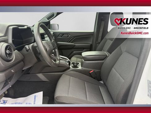 Used 2024 Chevrolet Colorado Trail Boss w/ Technology Package AWD/4WD image 19